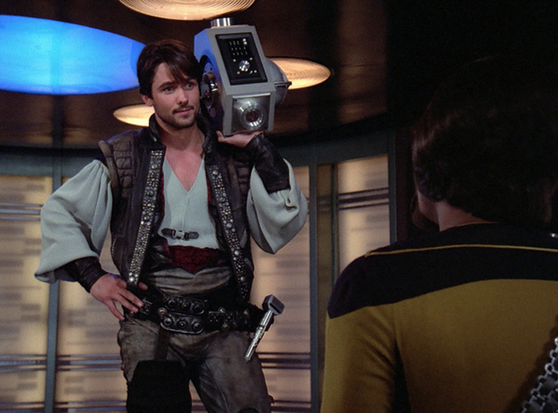 Illustration for article titled Los trajes más locos e increíbles de Star Trek: La nueva generación